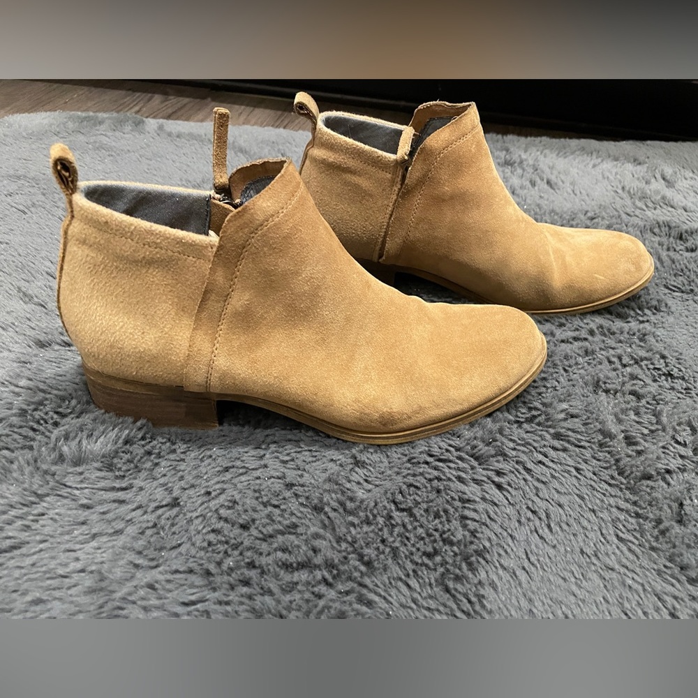 TOMS Suede Flat Booties - 9.5